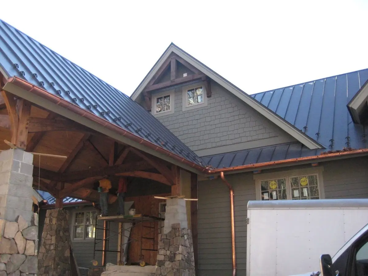 Craftsman Roofing team delivering quality roofing work in San Pasqual Valley